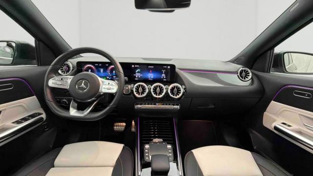 Mercedes Benz Gla image 8