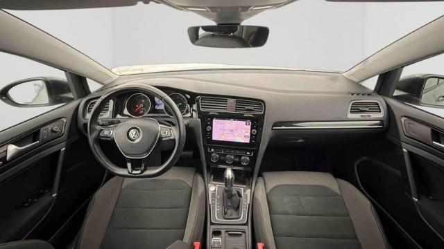 Volkswagen Golf image 3