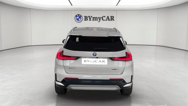 Bmw Ix1 image 6
