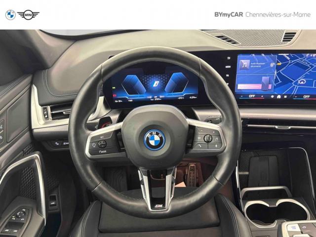 Bmw Ix1 image 7