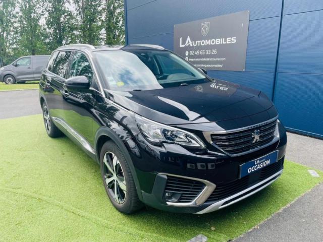 Peugeot 5008 image 1