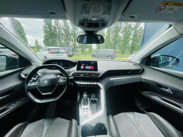 Peugeot 5008 image 2