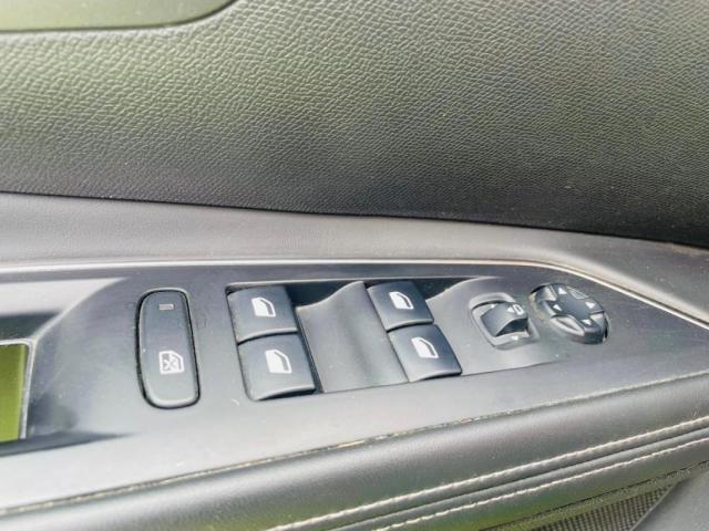 Peugeot 5008 image 4