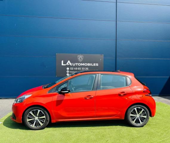 Peugeot 208 image 6