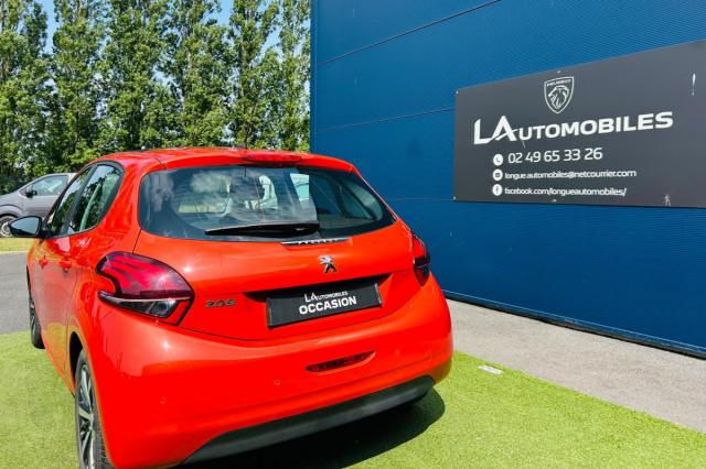 Peugeot 208 image 9