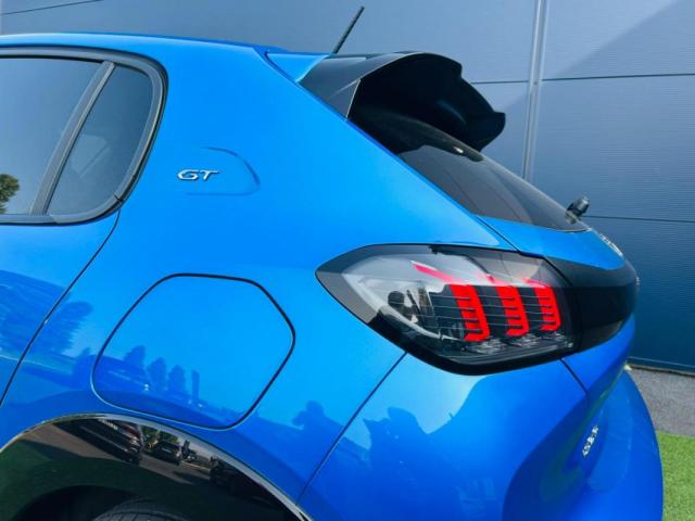 Peugeot 208 image 5
