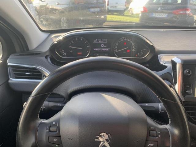 Peugeot 208 image 4