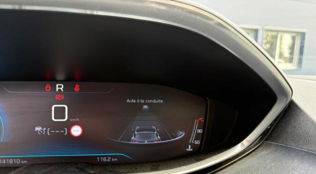 Peugeot 3008 image 2