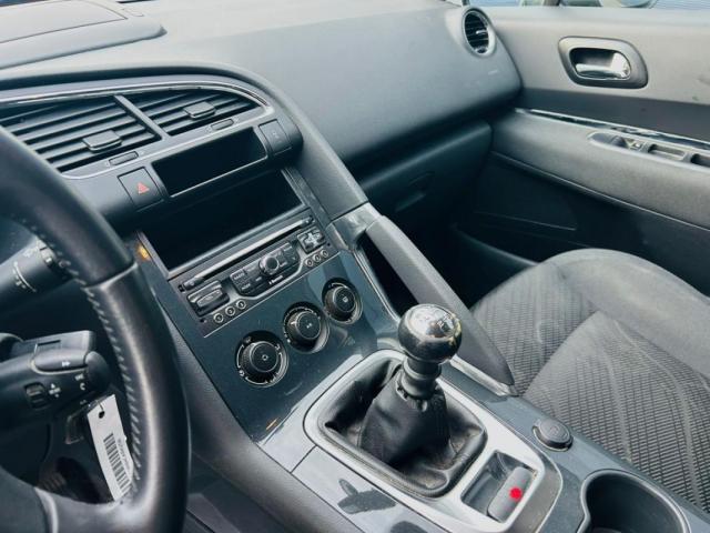 Peugeot 3008 image 2