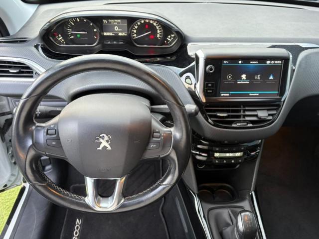 Peugeot 2008 image 5