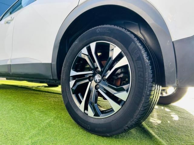 Peugeot 2008 image 4