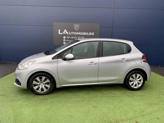 Peugeot 208 image 7