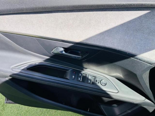 Peugeot 3008 image 2