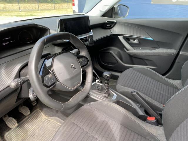 Peugeot 2008 image 6