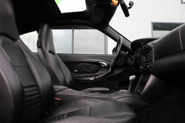 Porsche 911 image 6