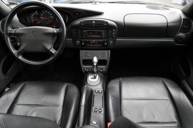 Porsche 911 image 2