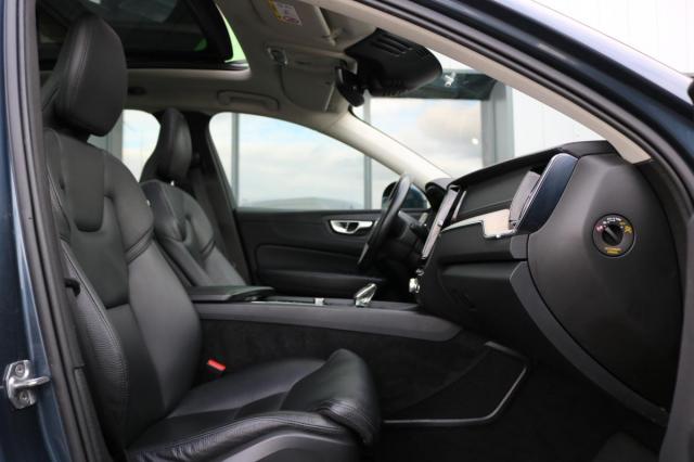 Volvo Xc60 image 4