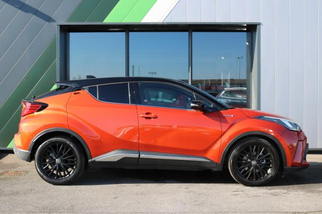 Toyota C-Hr image 6