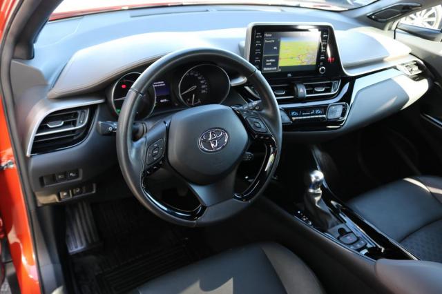 Toyota C-Hr image 7