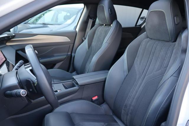 Peugeot 308 image 1