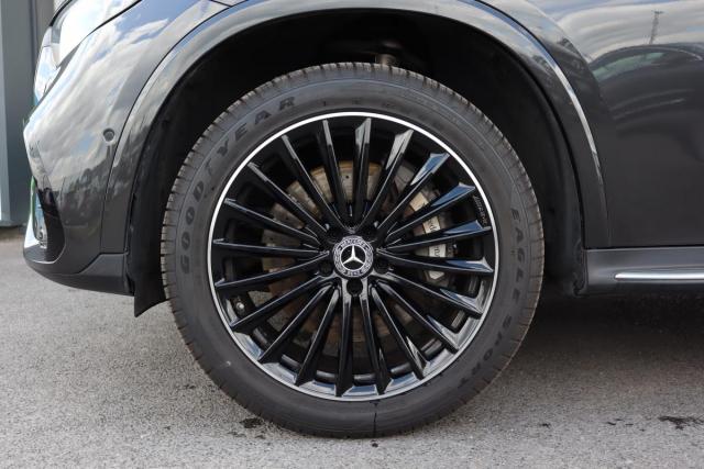 Mercedes Benz Glc image 1