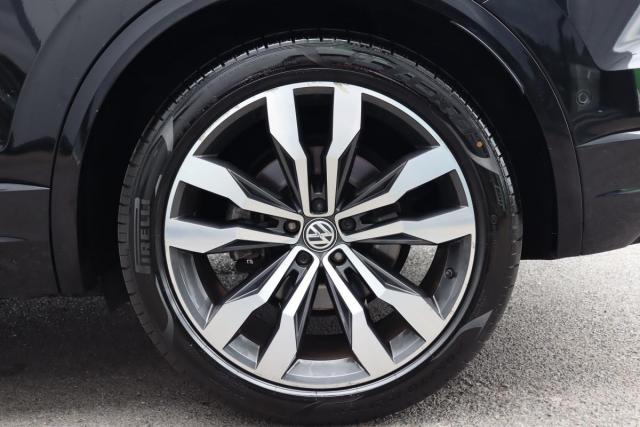 Volkswagen Touareg image 2