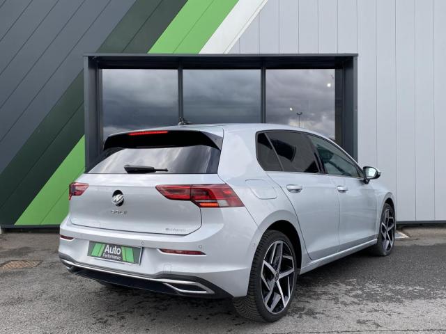 Volkswagen Golf image 8