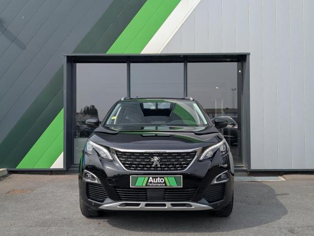 Peugeot 5008 image 1