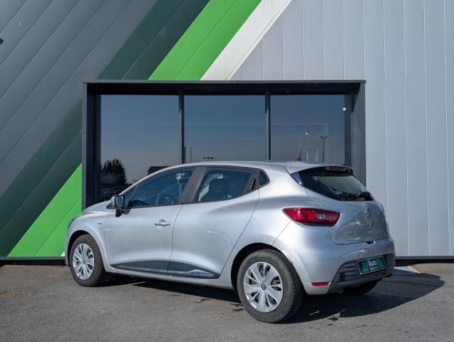 Renault Clio image 8