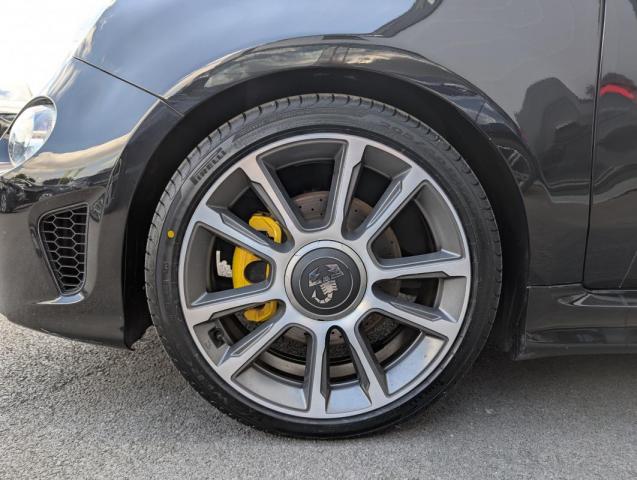 Abarth 595c image 2