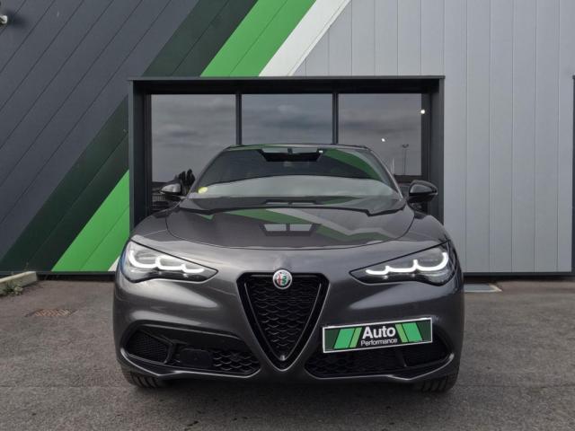 Alfa Romeo Stelvio image 1