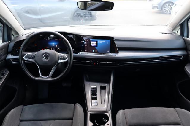 Volkswagen Golf image 6