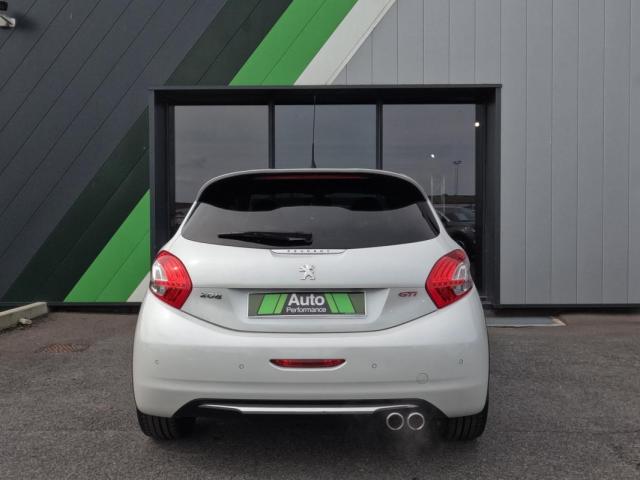 Peugeot 208 image 4