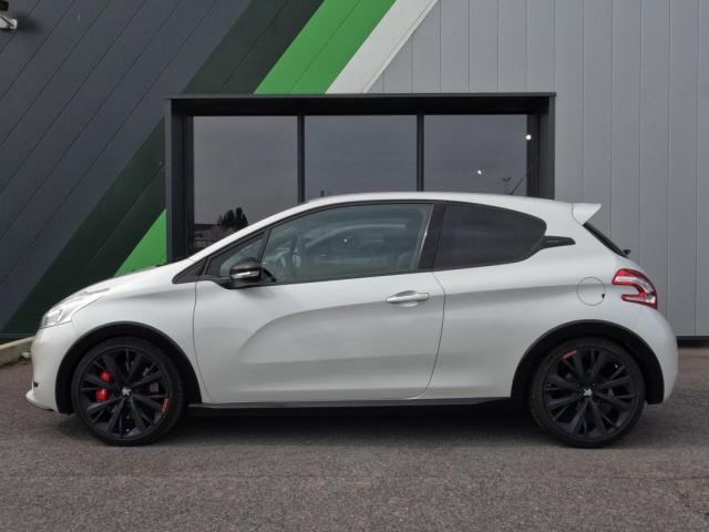 Peugeot 208 image 3