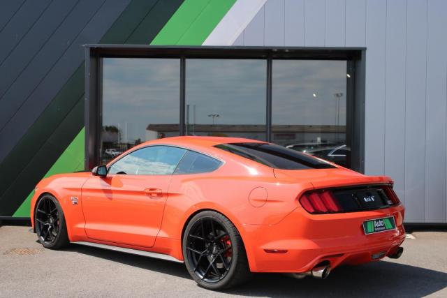Ford Mustang image 1
