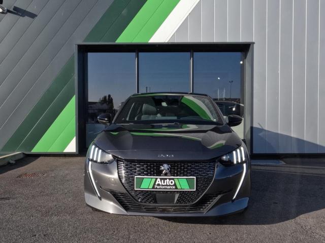 Peugeot 208 image 8