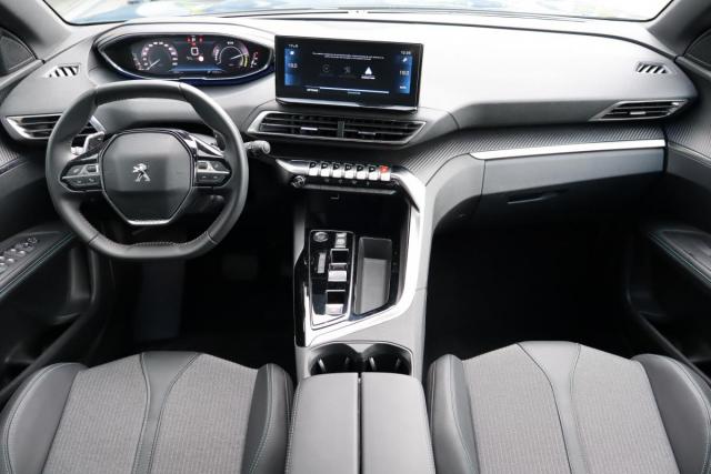 Peugeot 3008 image 3