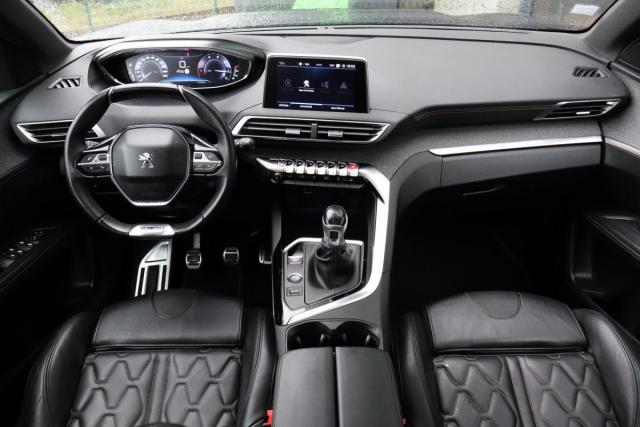 Peugeot 3008 image 3