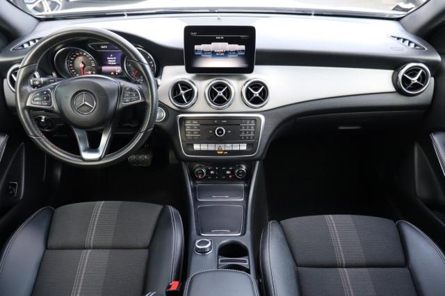 Mercedes Benz Gla image 7