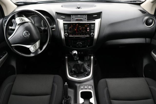 Nissan Navara image 2