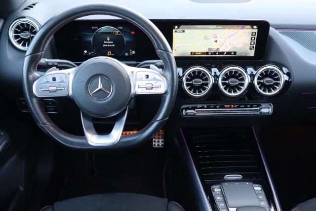 Mercedes Benz Gla image 8