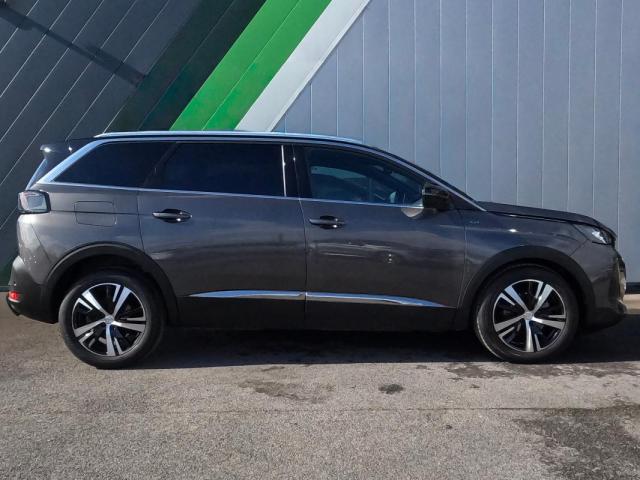 Peugeot 5008 image 8