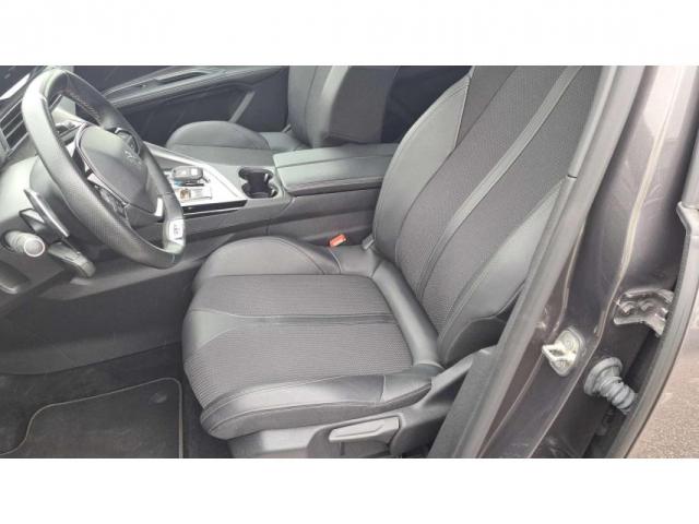 Peugeot 5008 image 2