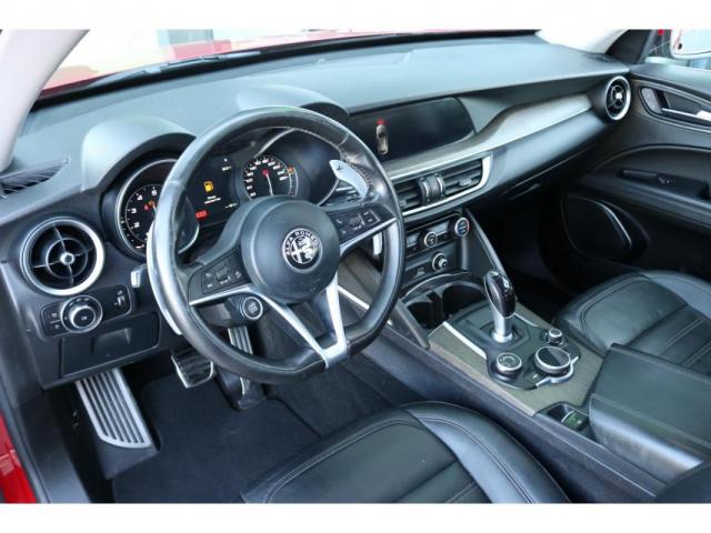 Alfa Romeo Stelvio image 4