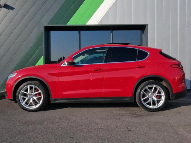 Alfa Romeo Stelvio image 6