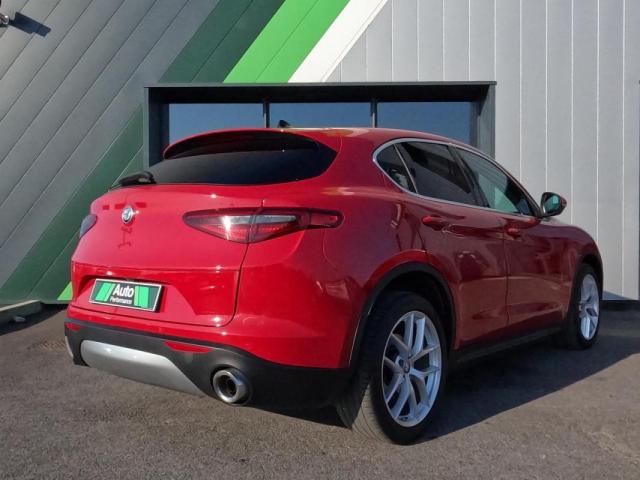 Alfa Romeo Stelvio image 8