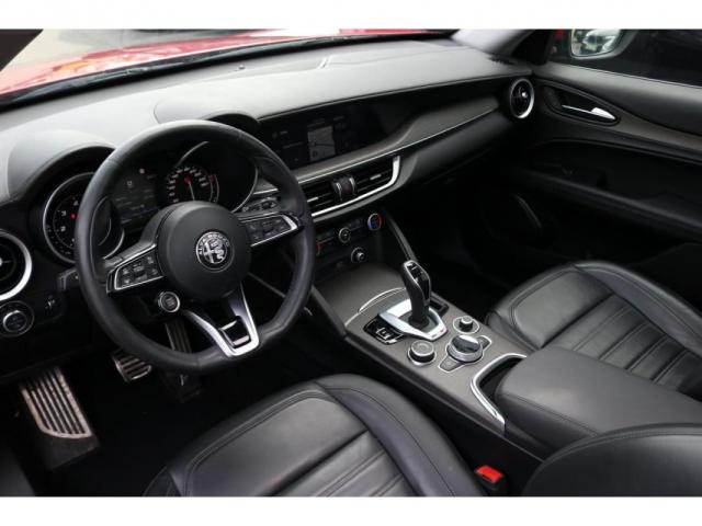 Alfa Romeo Stelvio image 3