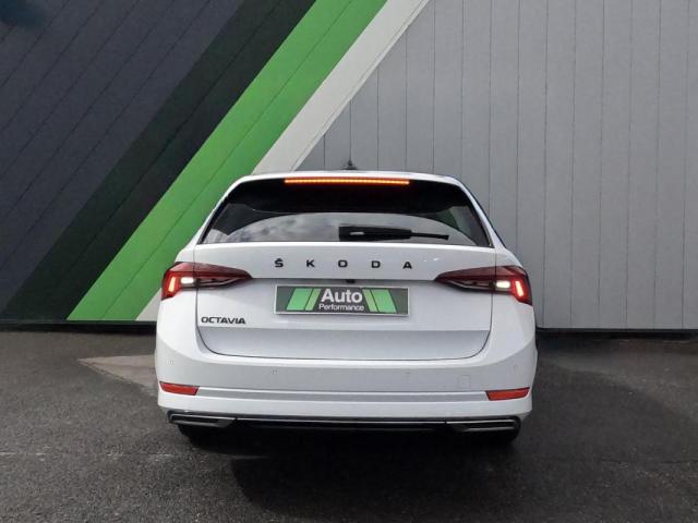 Skoda Octavia image 4