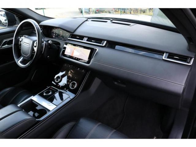 Land Rover Range Rover Velar image 2
