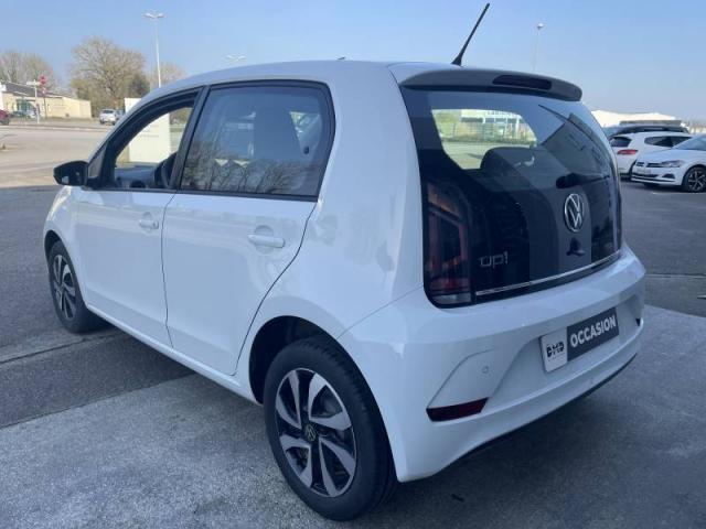 Volkswagen Up! image 7